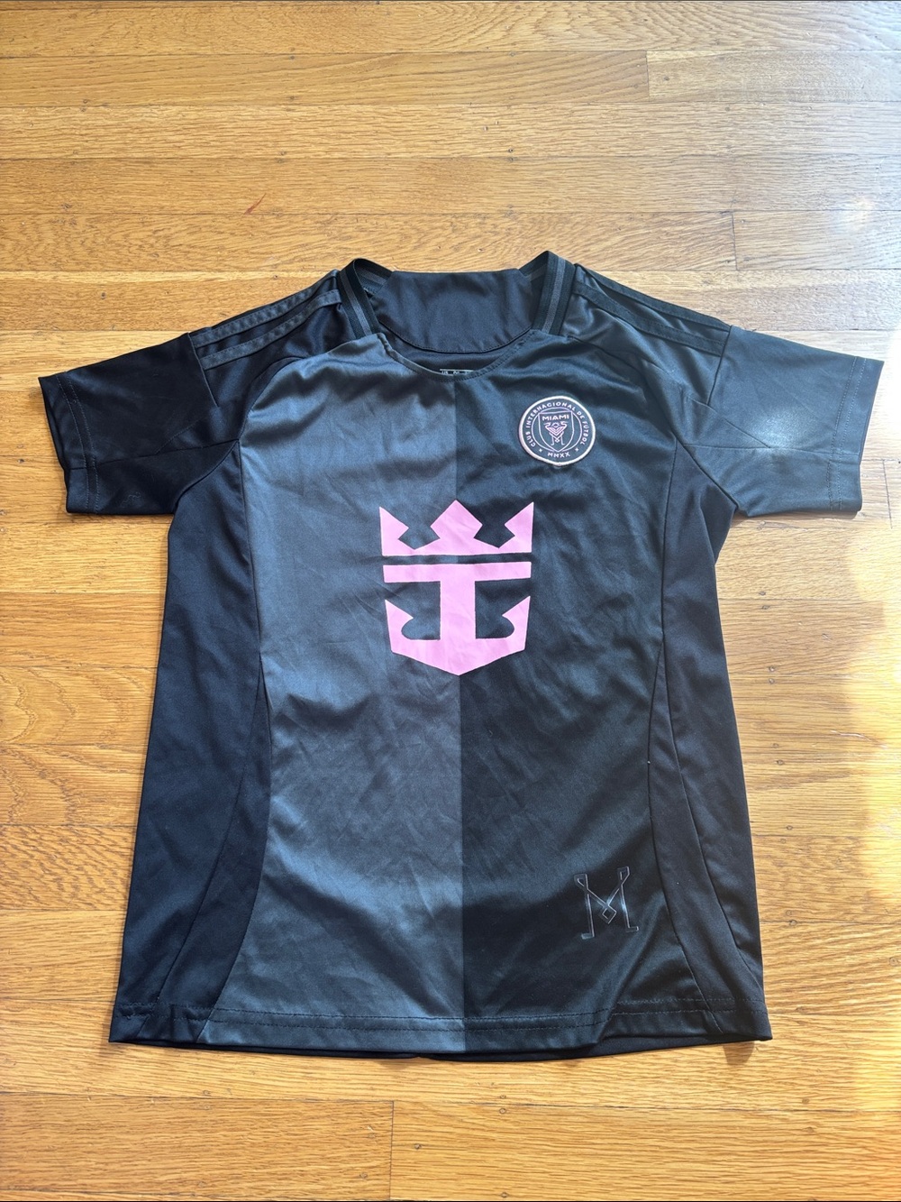 Kids Messi Miami Jersey , Miami Kit, Messi black and pink size 7